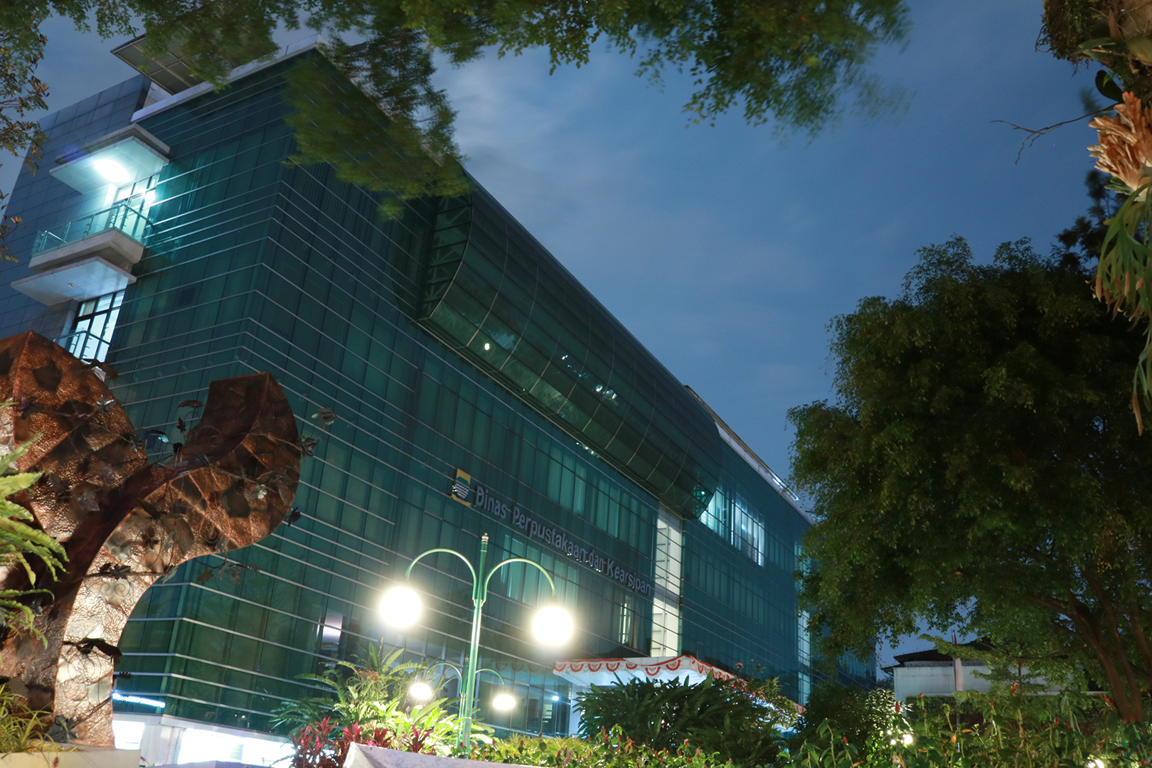 Membangun Budaya Literasi